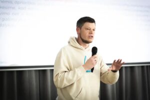 Susitikimas su mokiniais riešės gimnazijoje